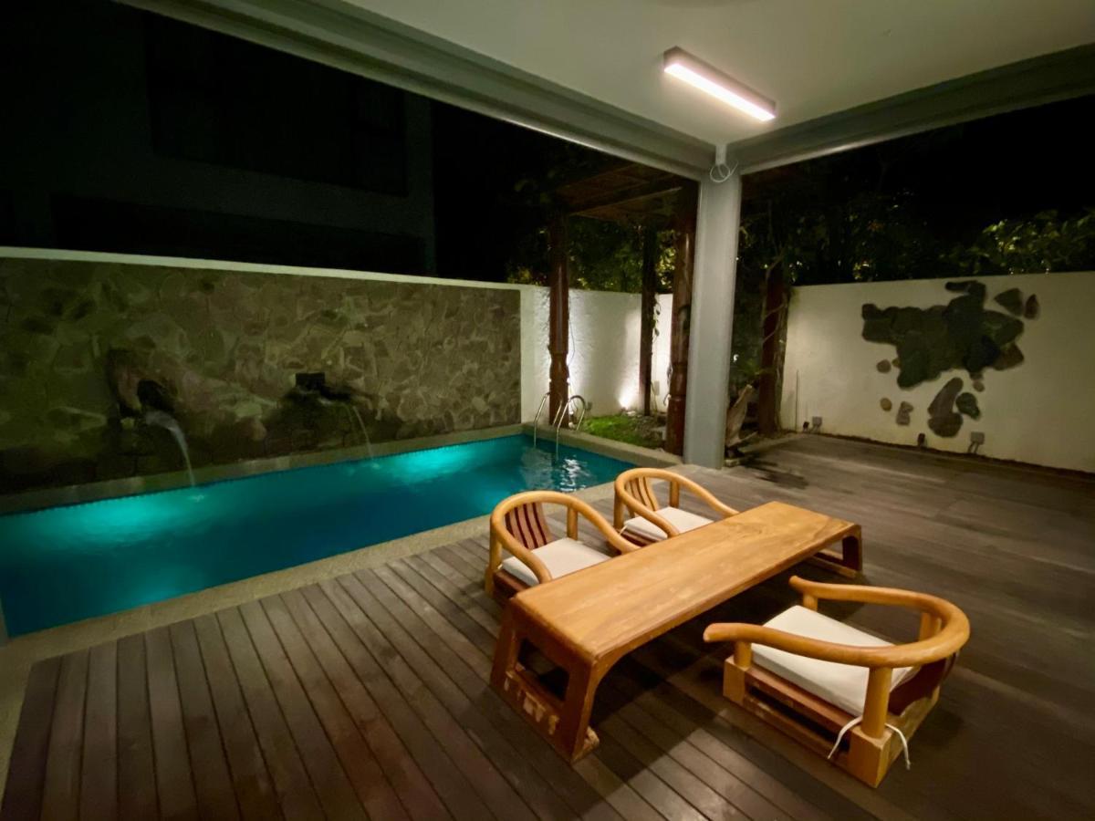 Ikiru 18 Private Saltwater Pool Villa, 3 Ensuite Br, Outdoor Bbq, 5 Mins To Beach Pantai Cenang  Exterior photo
