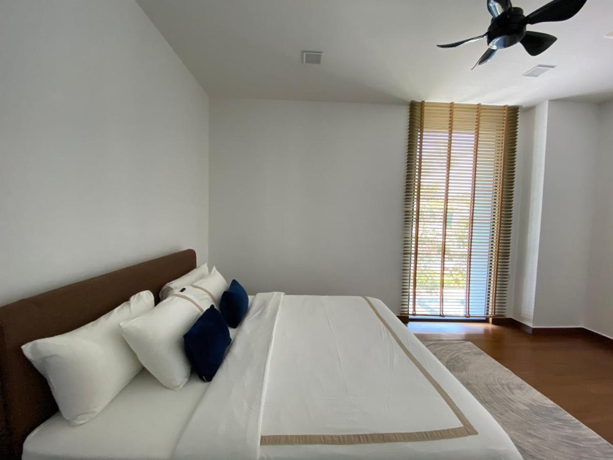 Ikiru 18 Private Saltwater Pool Villa, 3 Ensuite Br, Outdoor Bbq, 5 Mins To Beach Pantai Cenang  Exterior photo